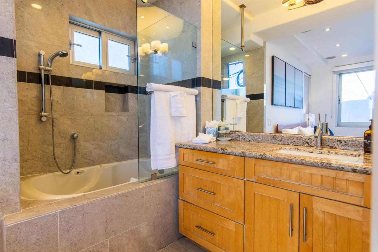 Ocean View, Two-Level Condo With Stunning View, Decks, Fast Wifi & Fireplace ซานดิเอโก ภายนอก รูปภาพ